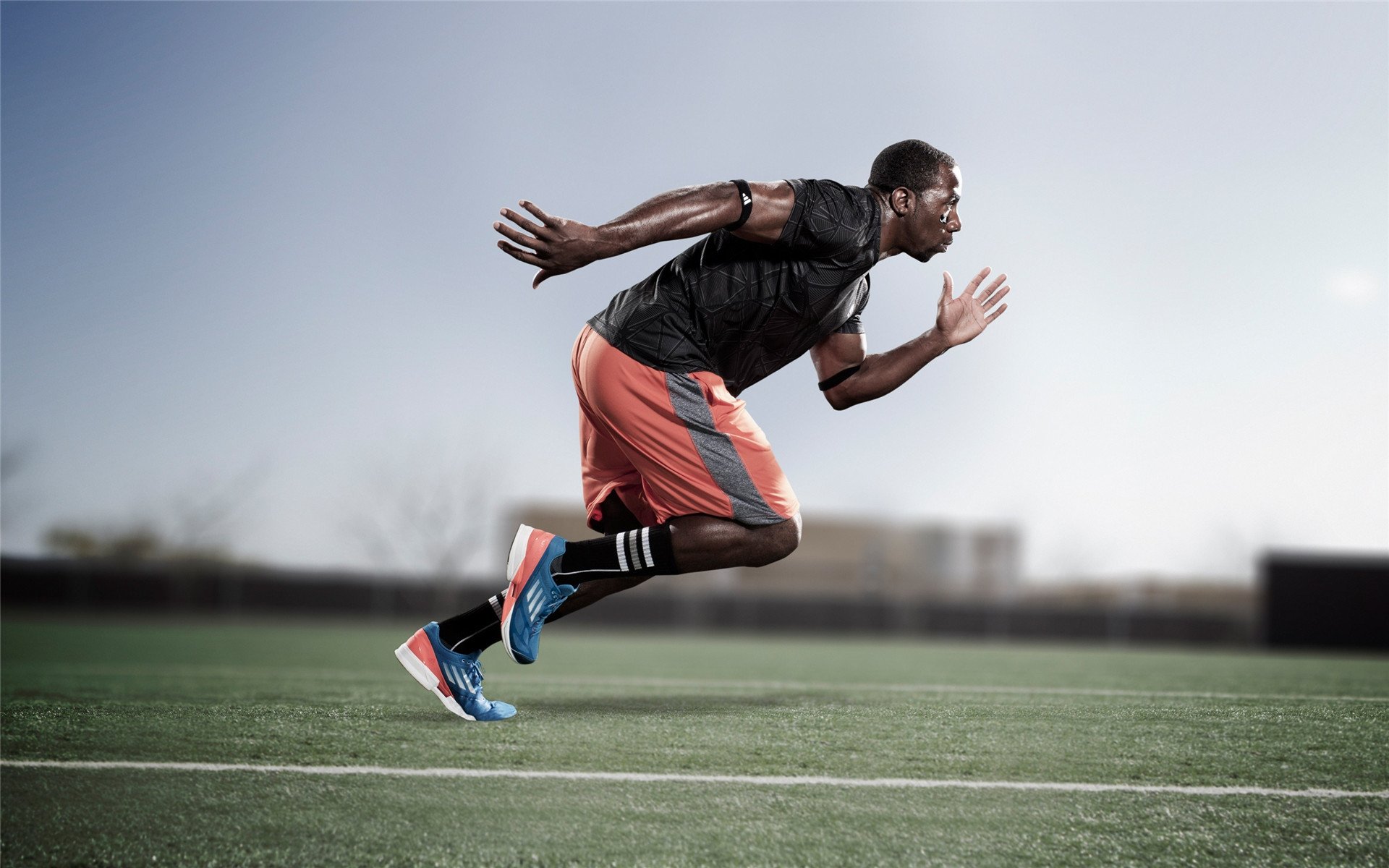 中国足球青训“走出去”，举办国际青少年足球交流赛，中国青少年足球发展计划领导办公室